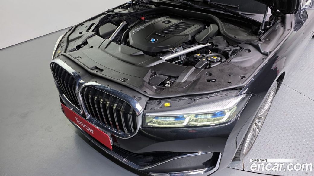 BMW 7-Series 740Li xDrive Design Pure Excellence, 2022