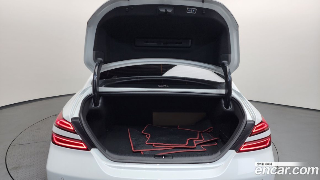 Genesis G70 Gasoline 2.0T 4WD, 2023