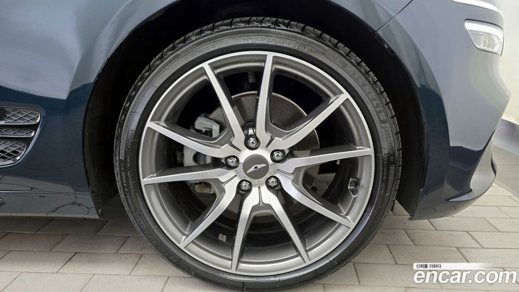Genesis G70 Gasoline 2.0T 4WD, 2023