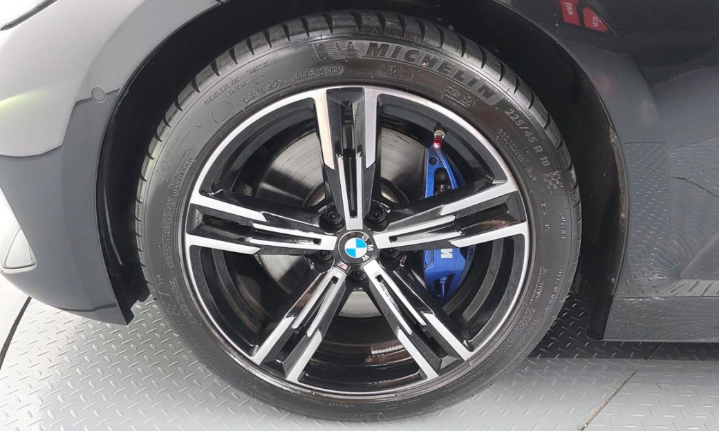 BMW 3-Series 320d Touring M Sport, 2025