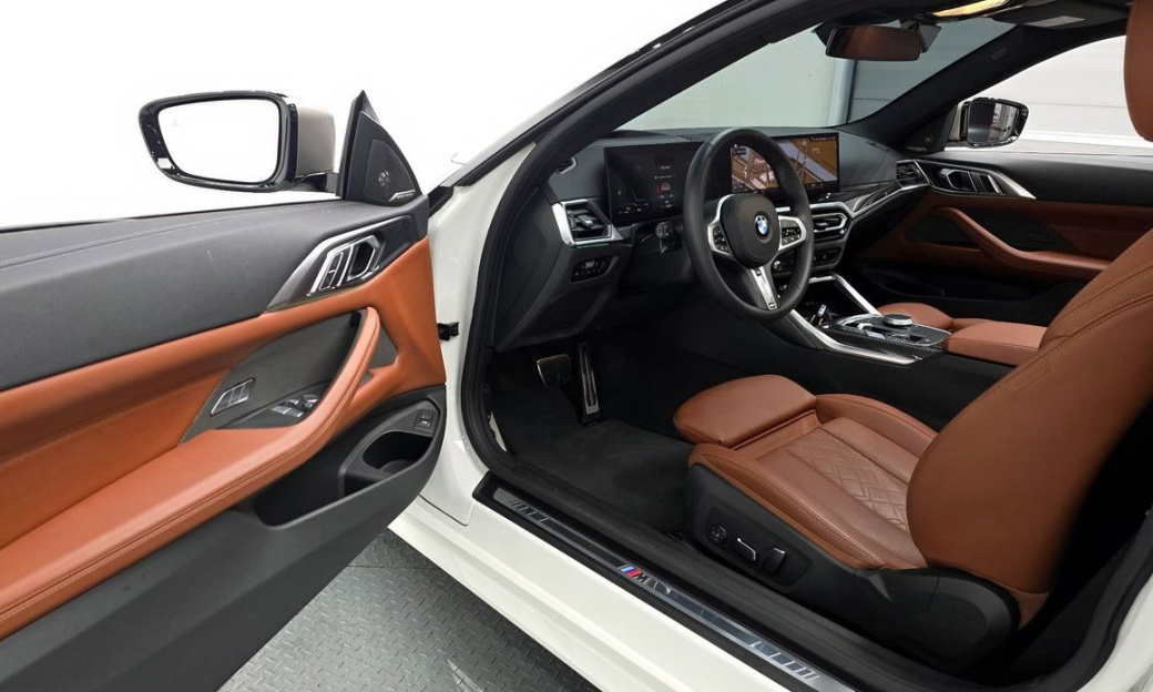 BMW 4-Series M440i xDrive Coupe, 2024