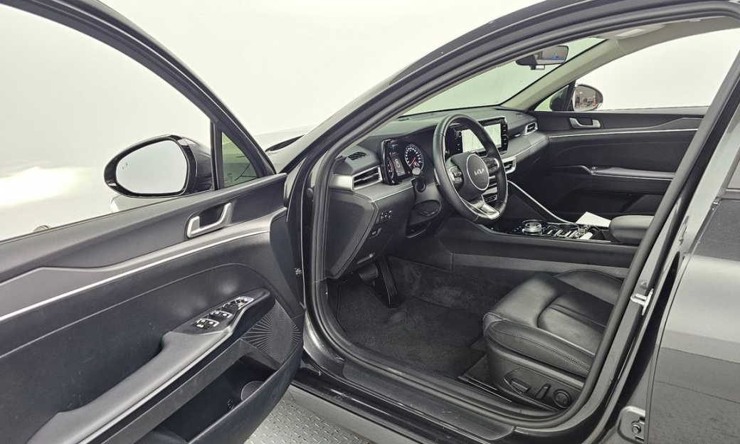 Kia K5 2.0, 2023