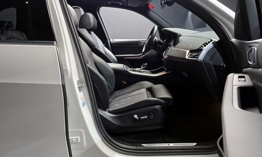 BMW X5 xDrive 30d M Sport, 2022