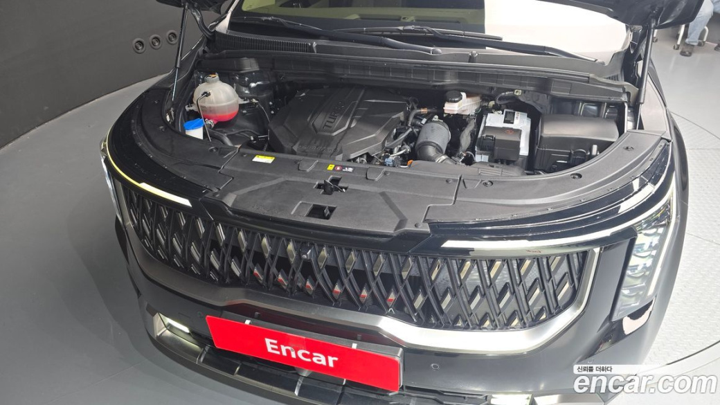 Kia Carnival 7-Seater Signature, 2024