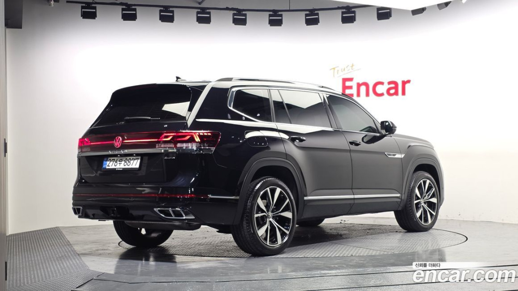 Volkswagen Atlas 2.0 TSI R-LINE 6-Seater, 2025