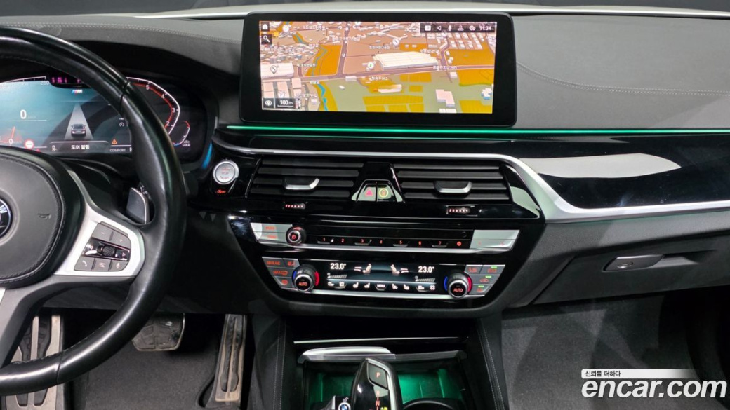 BMW 5-Series 530i M Sport Package, 2022
