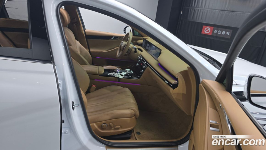 Genesis G80 Gasoline 2.5 Turbo 2WD, 2025