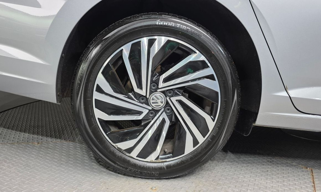 Volkswagen Jetta 1.4 TSI Prestige, 2021