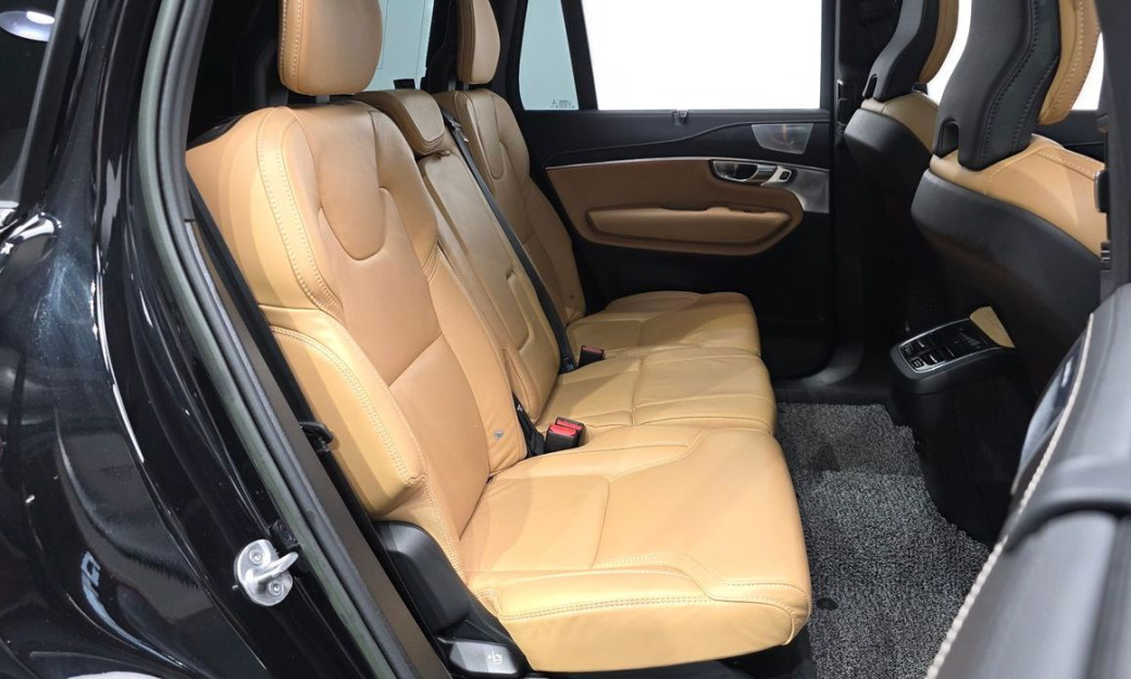 Volvo XC90 B6 Inscription, 2022