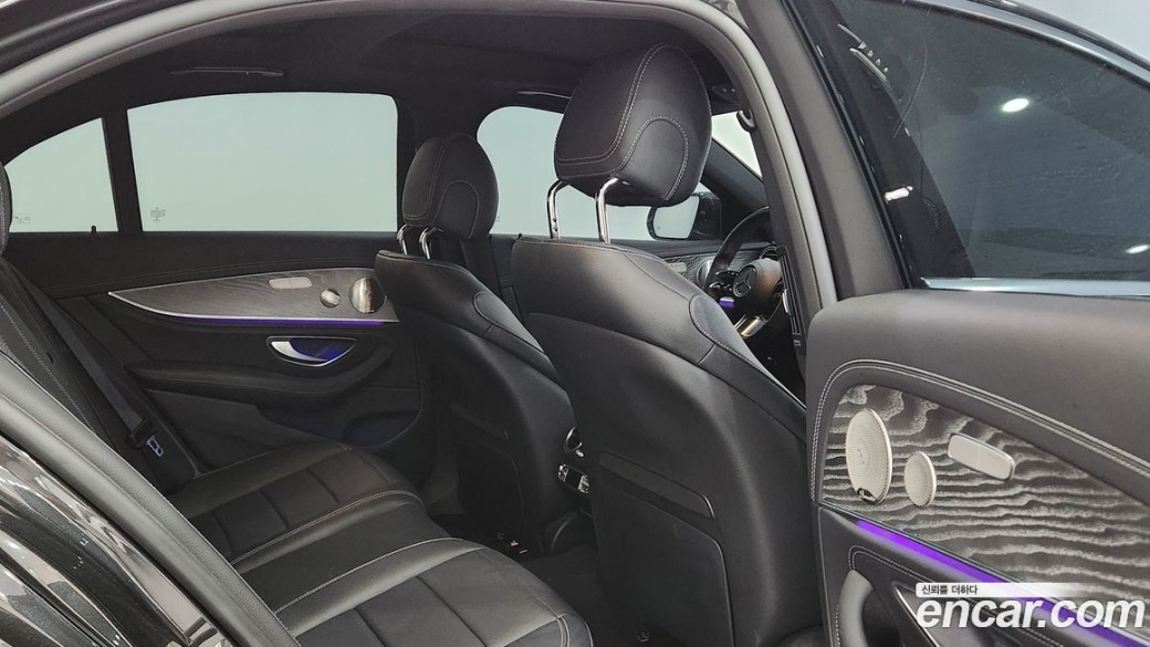Mercedes-Benz E-Class E350 4MATIC AMG Line, 2022