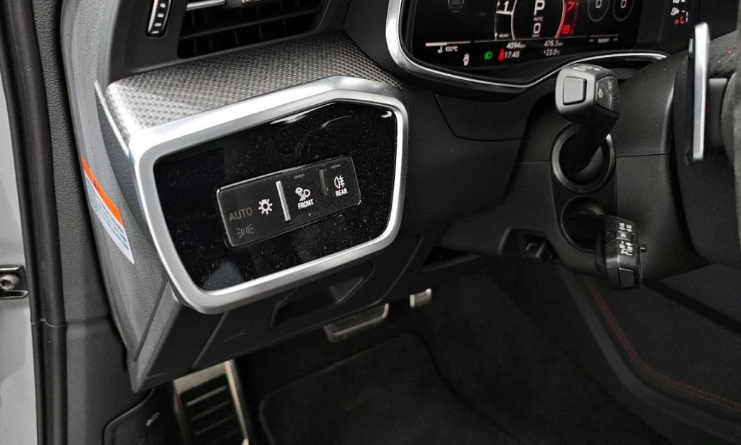 Audi RS6 4.0 TFSI Quattro Avant Performance, 2025
