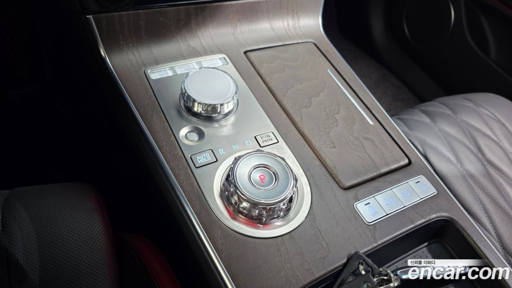 Genesis G80 Gasoline 2.5 Turbo AWD, 2025