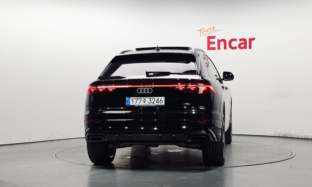 Audi Q8 55 TFSI Quattro Premium, 2026