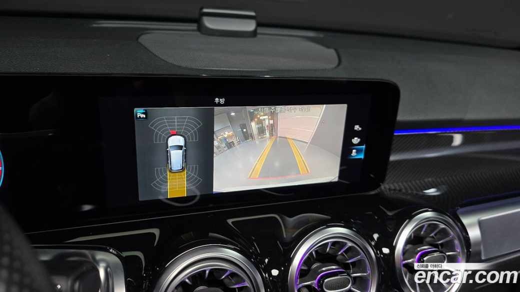Mercedes-Benz GLB-Class AMG GLB35 4MATIC, 2023