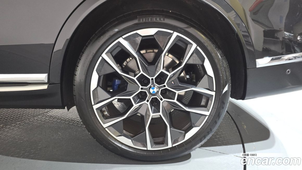 BMW X7 xDrive 40d M Sport 6STR, 2025