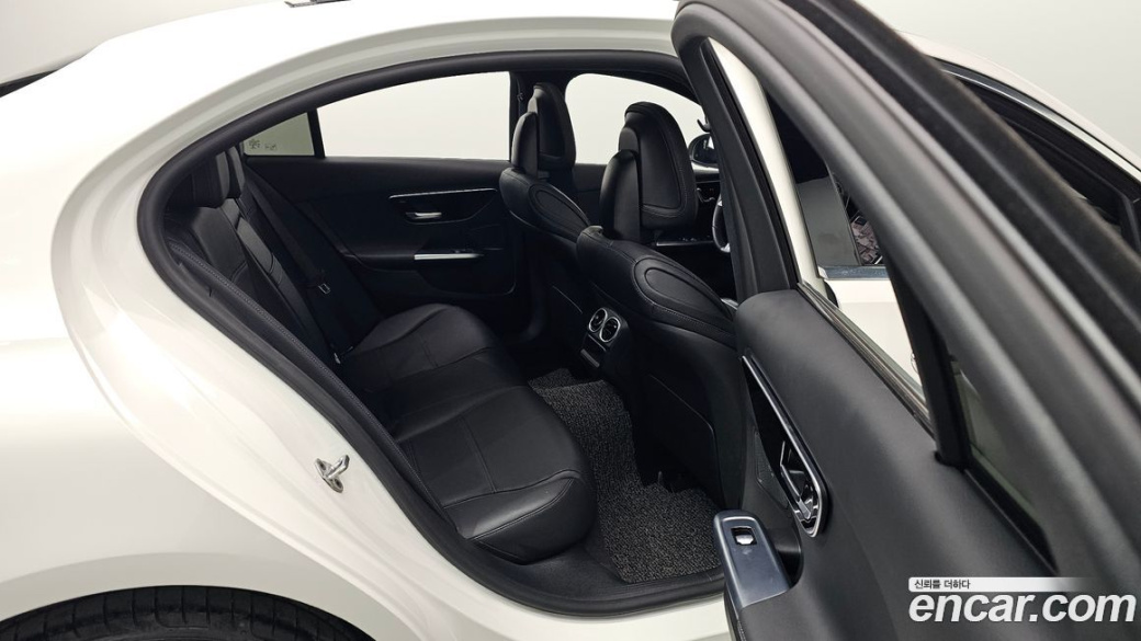 Mercedes-Benz C-Class C200 4MATIC Avantgarde, 2022