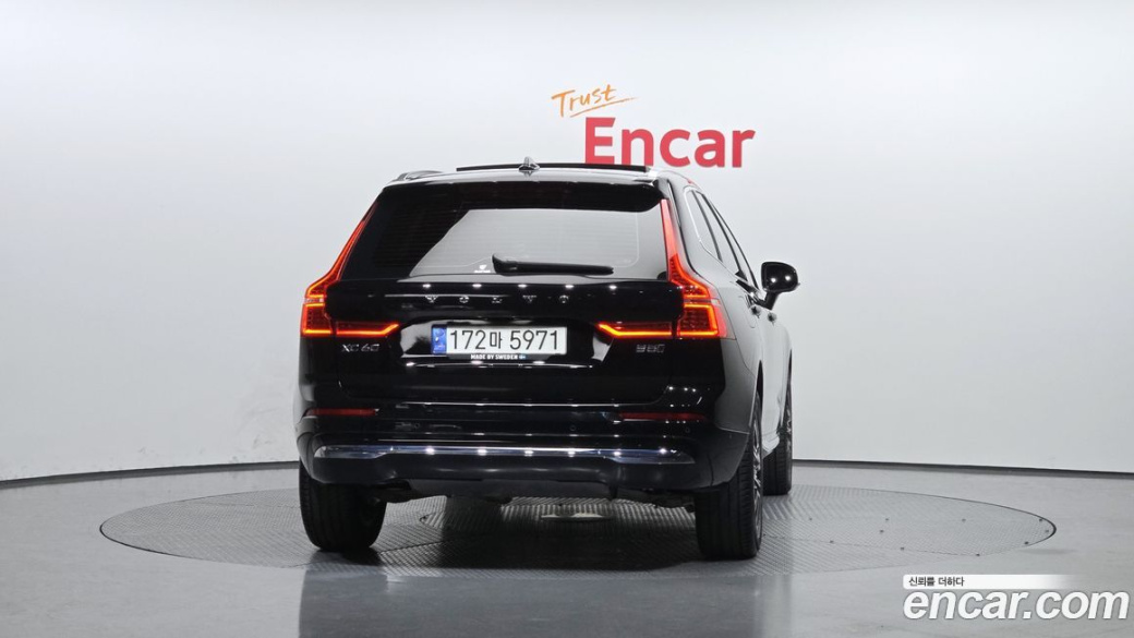 Volvo XC60 B5 Inscription, 2022
