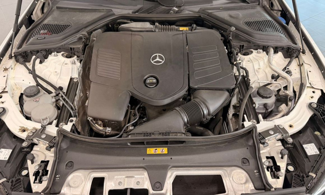 Mercedes-Benz E-Class E300 4MATIC Exclusive, 2024
