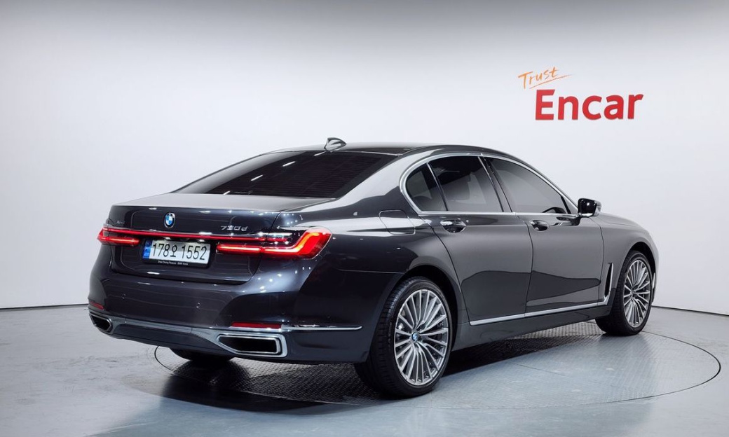 BMW 7-Series 730d xDrive Design Pure Excellence, 2022