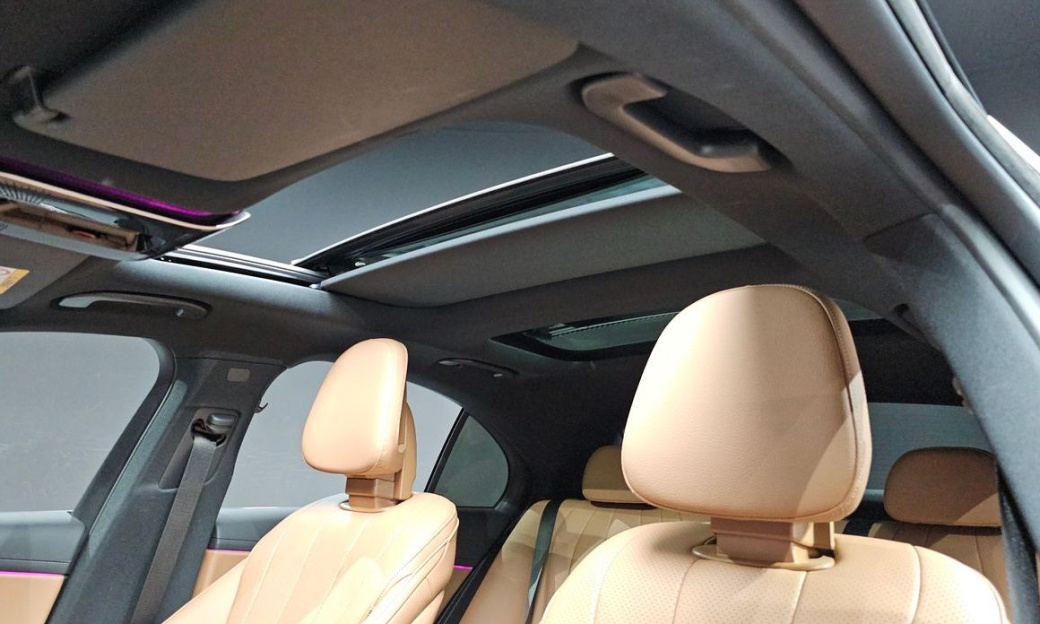 Mercedes-Benz E-Class E200 Avantgarde, 2025