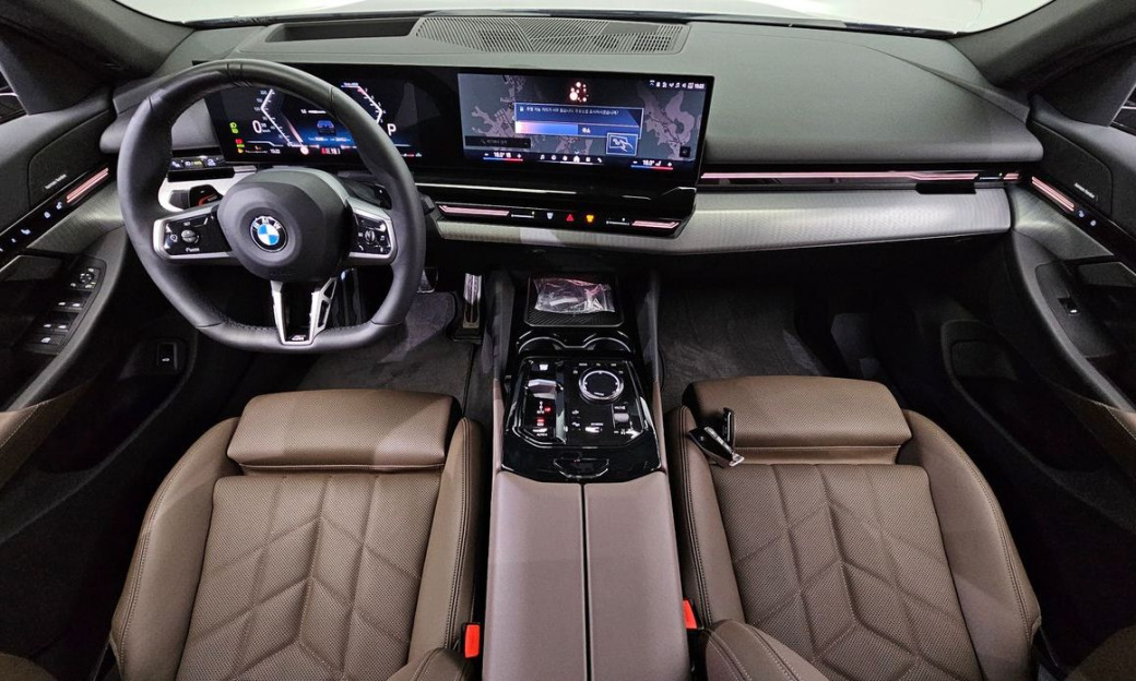 BMW 5-Series 520i M Sport, 2024