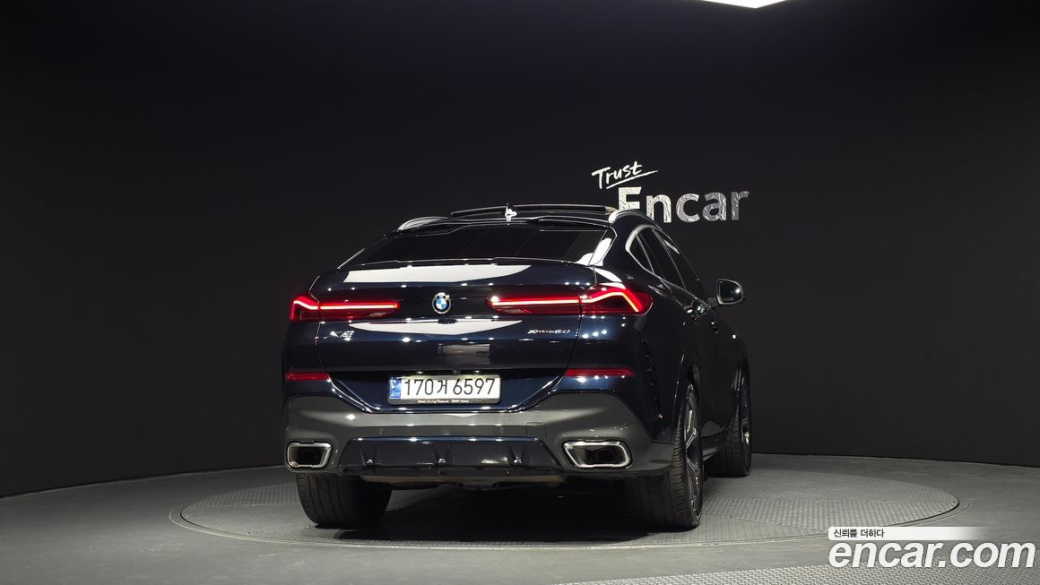 BMW X6 xDrive40i M Sport, 2023