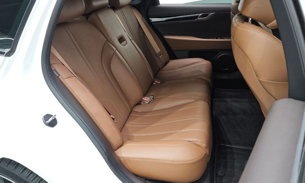 Genesis G80 Gasoline 2.5 Turbo 2WD, 2024