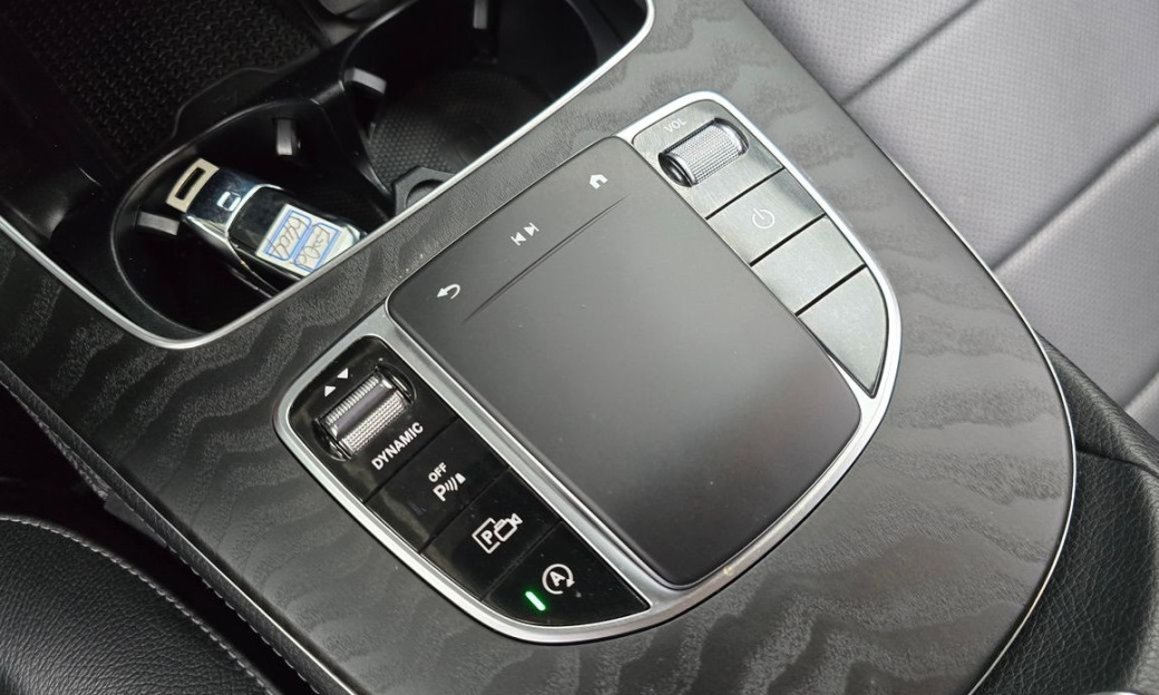Mercedes-Benz E-Class E220d 4MATIC AMG Line, 2022