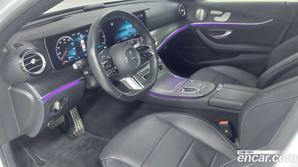 Mercedes-Benz E-Class E220d 4MATIC AMG Line, 2023