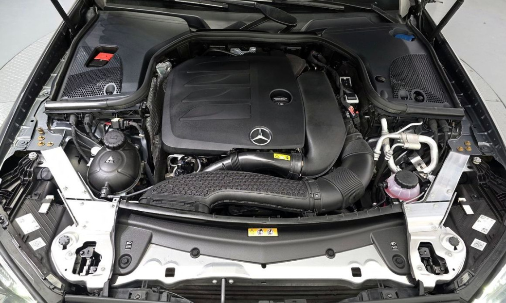 Mercedes-Benz E-Class E350 4MATIC Avantgarde, 2022
