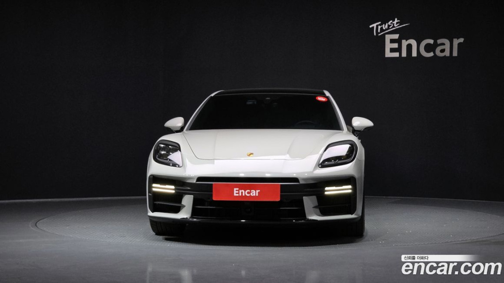 Porsche Panamera 4.0 GTS, 2025