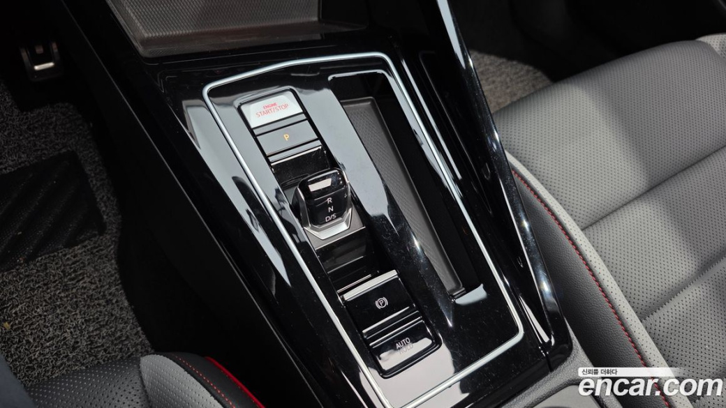 Volkswagen Golf 2.0 GTI, 2024
