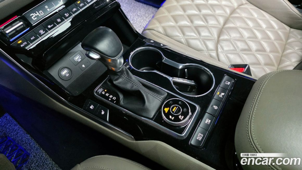 Kia Mohave Diesel 3.0 4WD 5-Seater, 2022