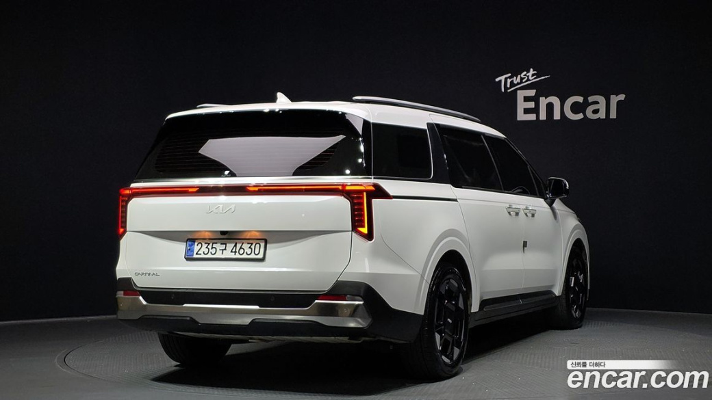 Kia Carnival 9-Seater Noblesse, 2024