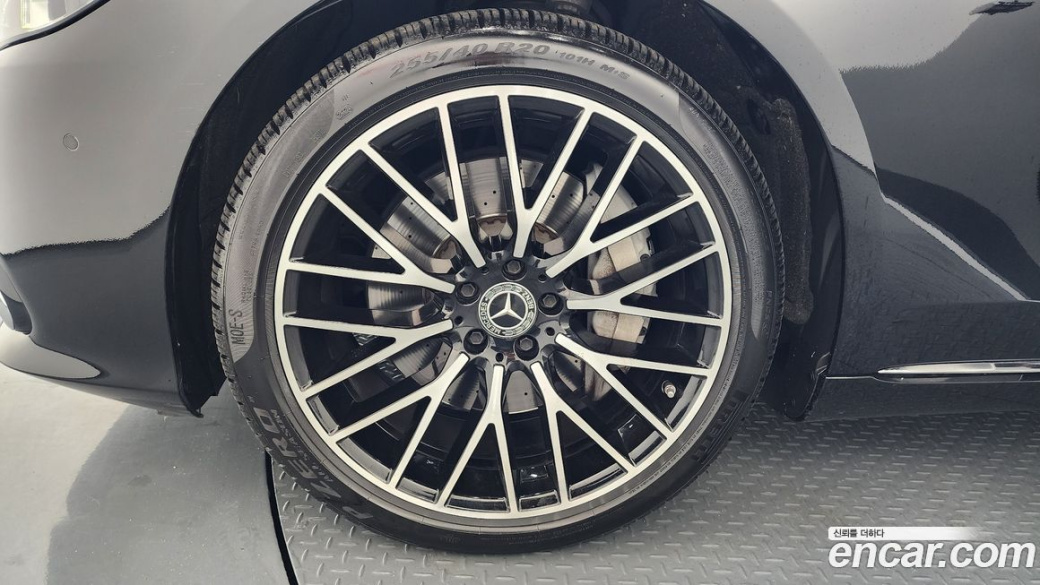 Mercedes-Benz S-Class S580L 4MATIC, 2022