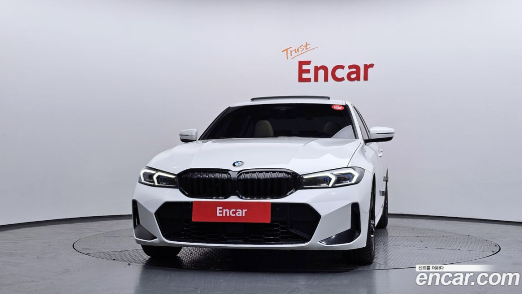 BMW 3-Series 320i M Sport, 2023