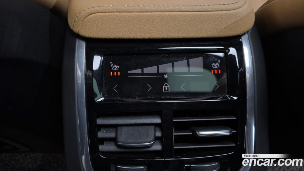 Volvo XC60 B5 Inscription, 2022