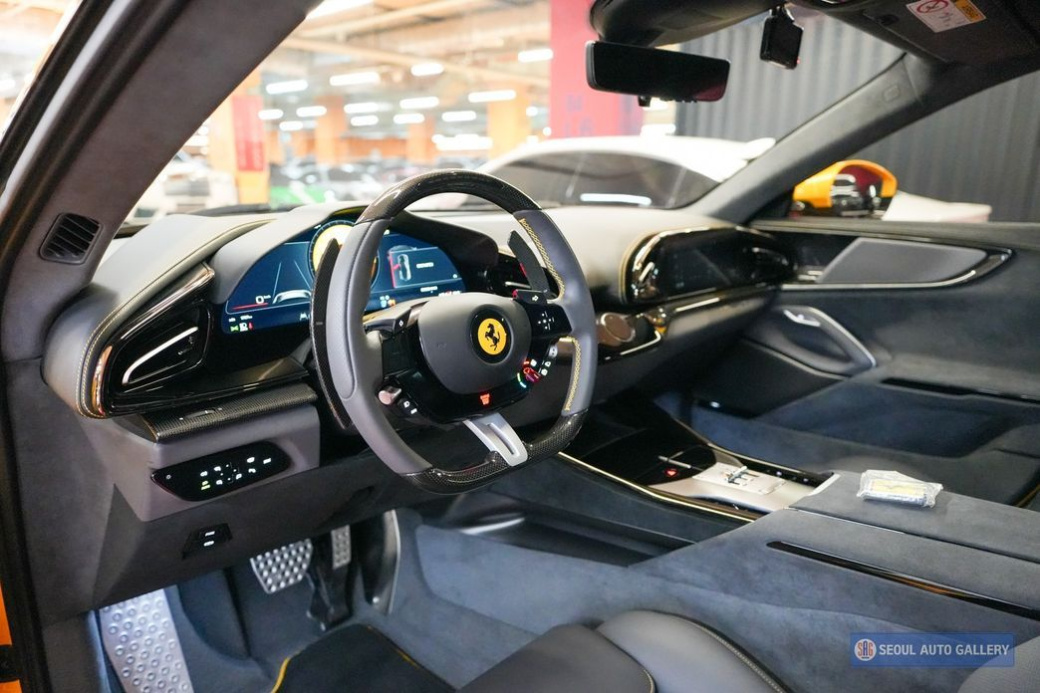 Ferrari Purosangue 6.5 V12, 2025
