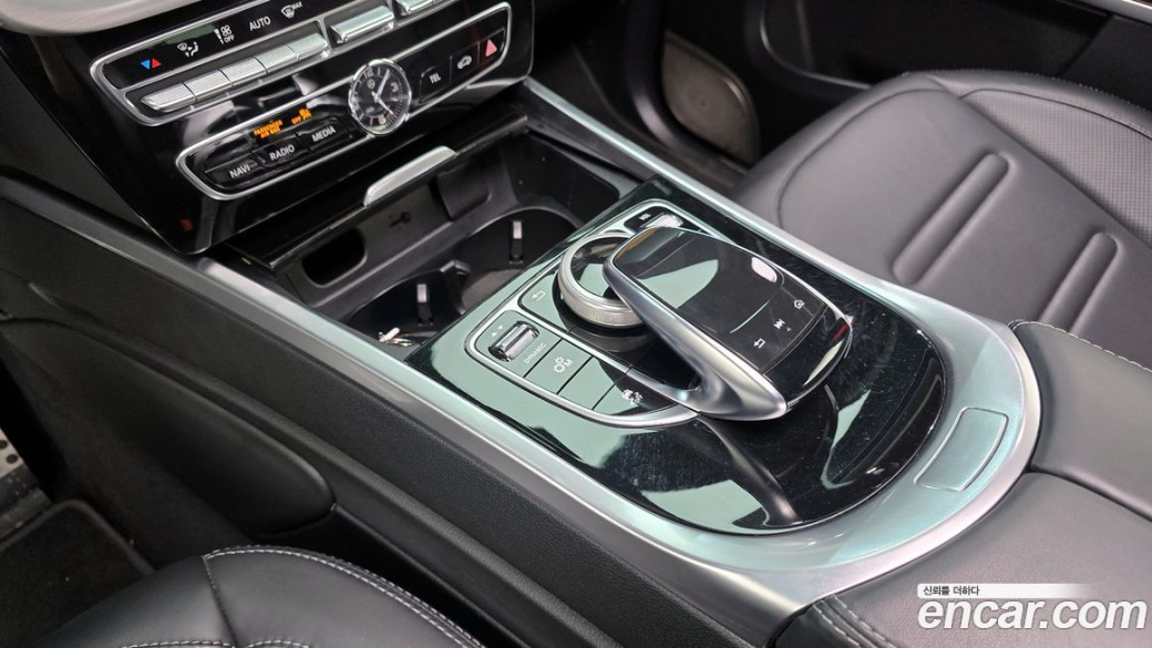 Mercedes-Benz G-Class G400d, 2023