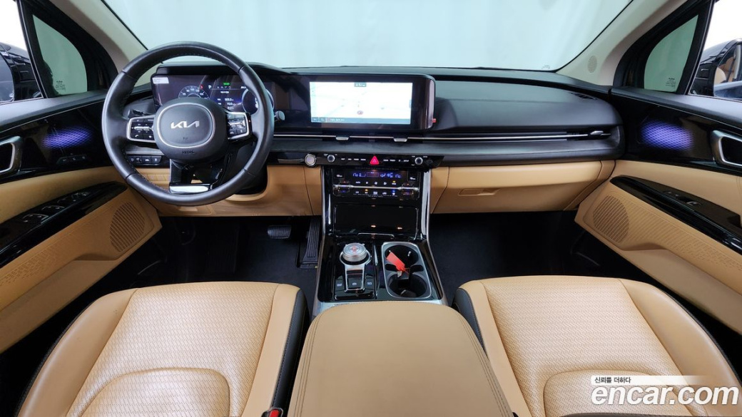 Kia Carnival 9-Seater Signature, 2023