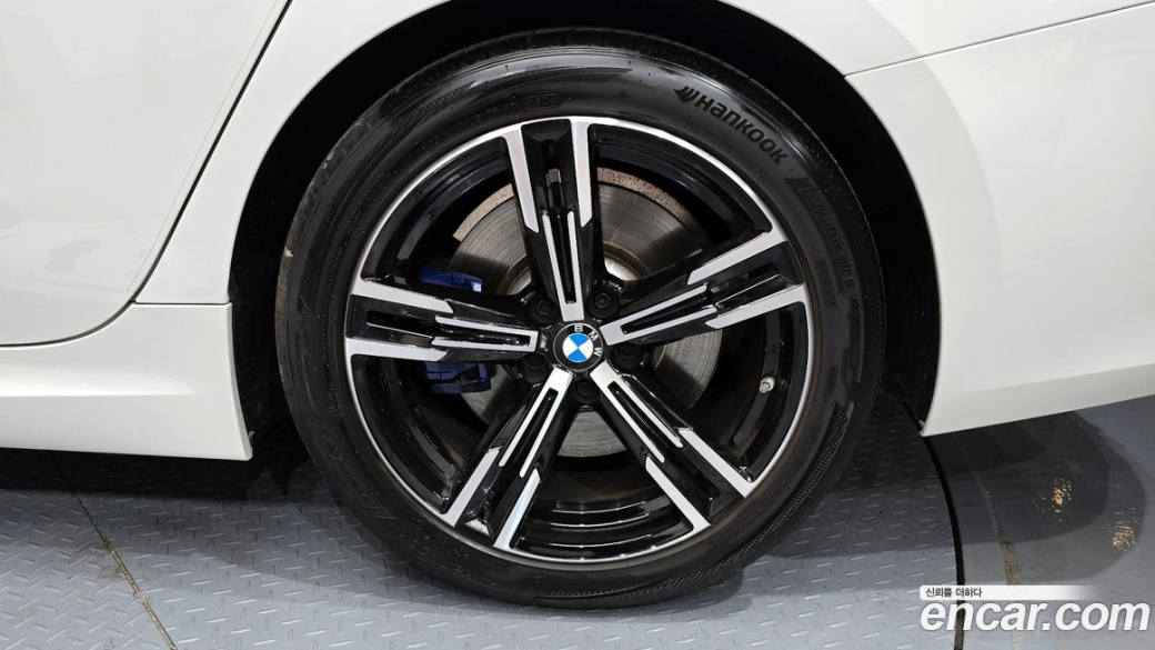 BMW 3-Series 320i M Sport, 2024