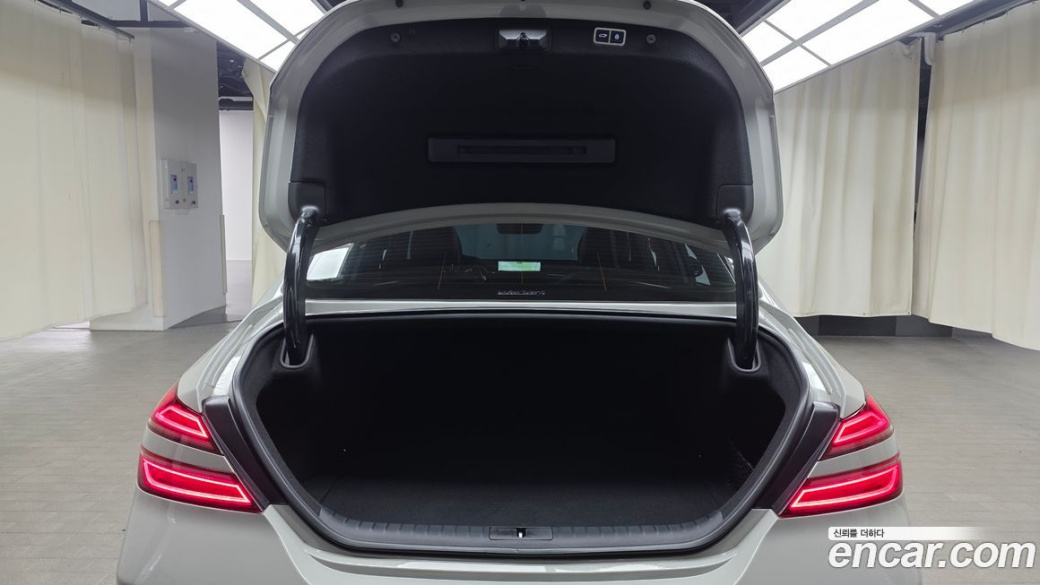 Genesis G70 Gasoline 2.5T 4WD, 2024