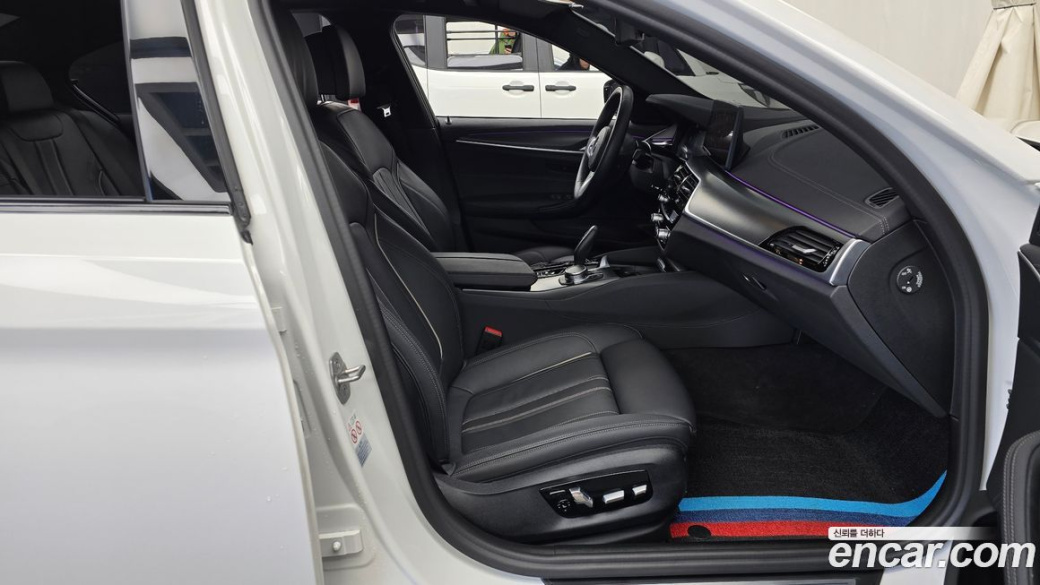 BMW 5-Series 520i M Sport, 2023