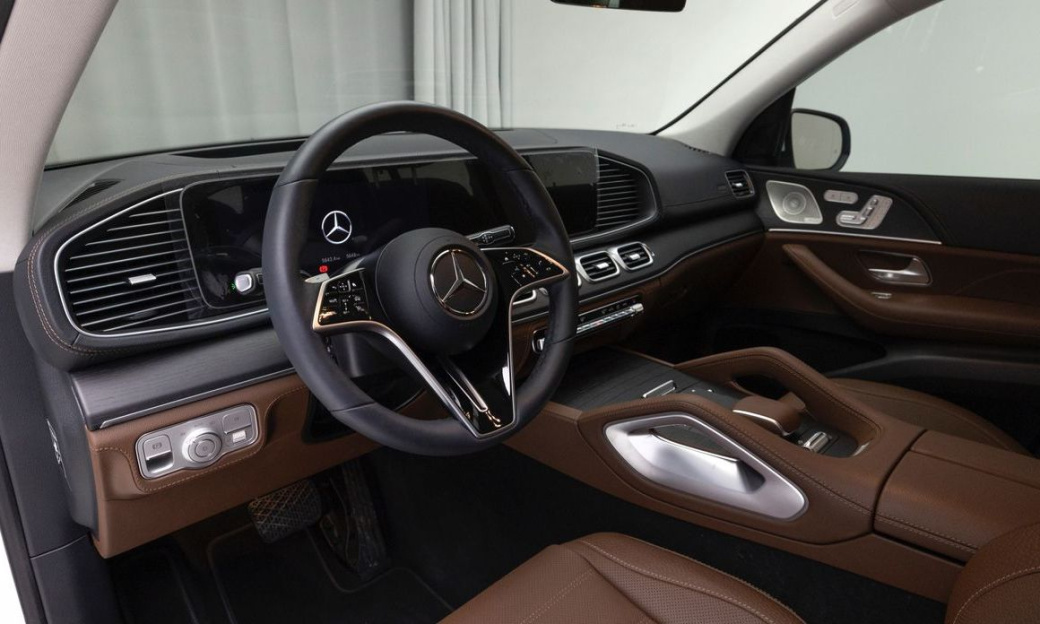 Mercedes-Benz GLE-Class GLE450 4MATIC, 2025