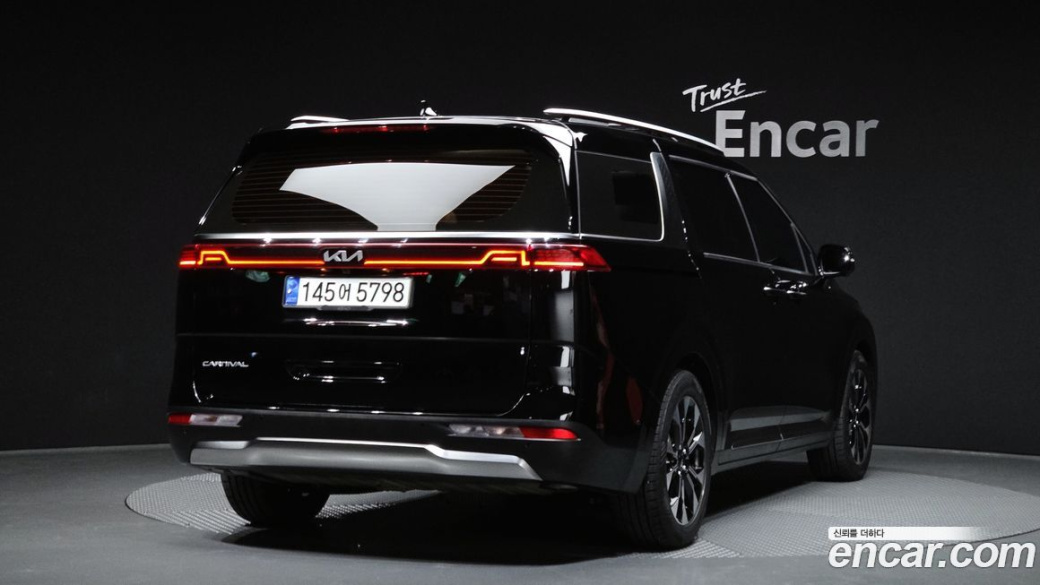 Kia Carnival 9-Seater Signature, 2022