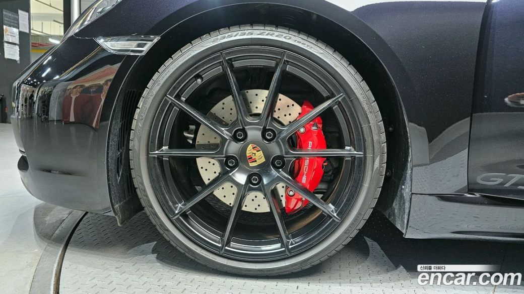 Porsche 718 4.0 GTS, 2024