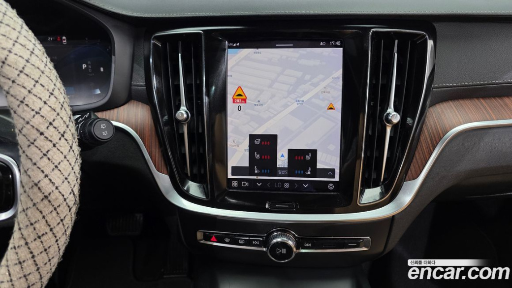 Volvo V60 B5 Ultimate AWD, 2023