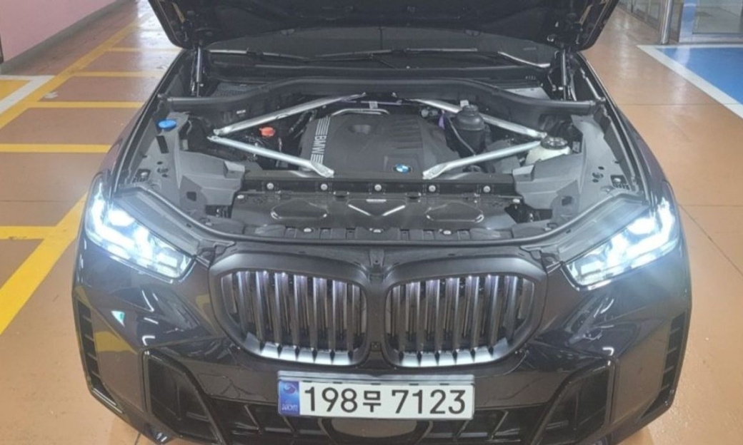 BMW X5 xDrive 40i M Sport, 2025