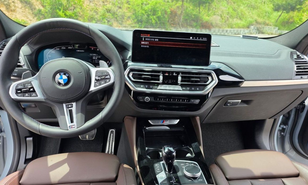 BMW X4 xDrive M40i, 2025
