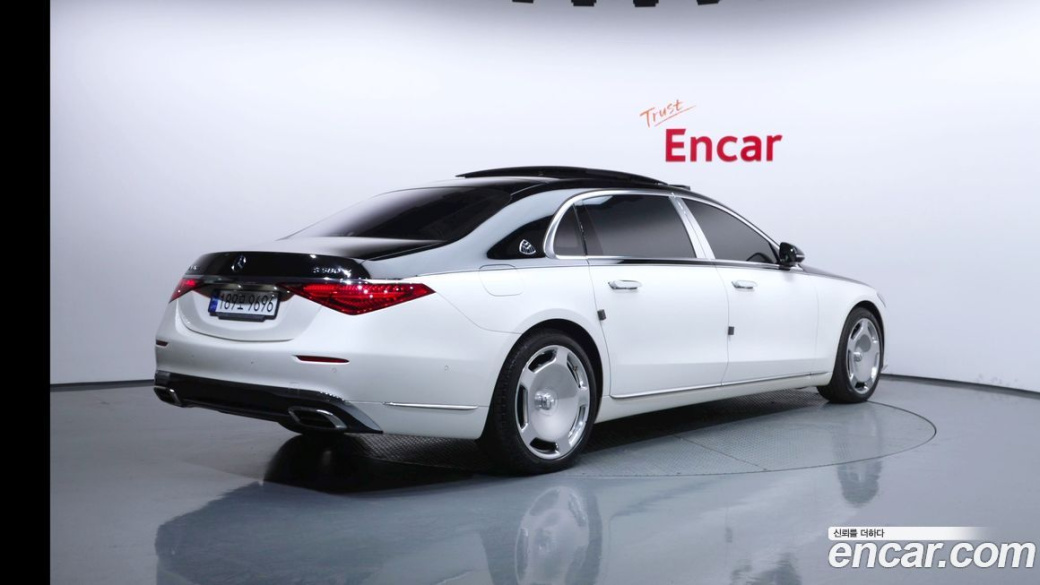 Mercedes-Benz S-Class Maybach S580 4MATIC, 2022